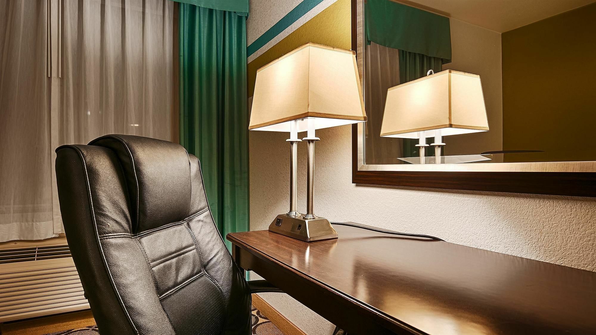 Best Western Douglas Inn & Suites Extérieur photo